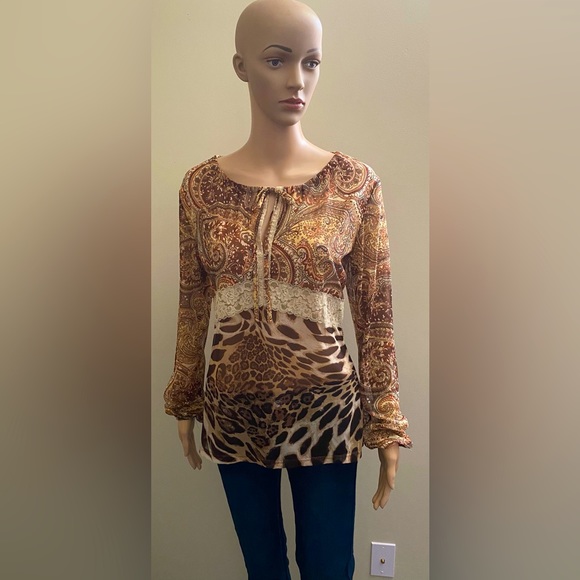 Moda International - Picture 1 of 3